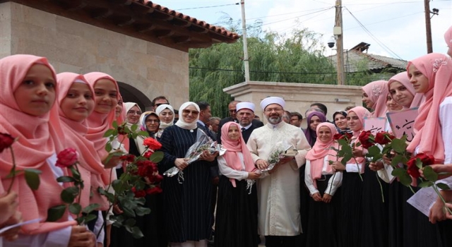 Başkanı Erbaş, Mamuşa Kasabası’nı ziyaret etti