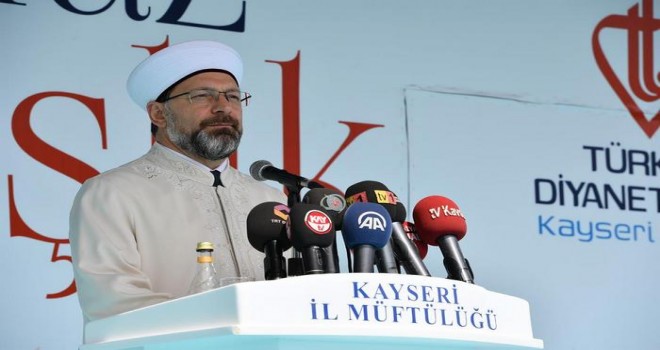 Diyanet İşleri Başkanı Erbaş, “Suriye’ye bin 713 tır yardım gönderdik”