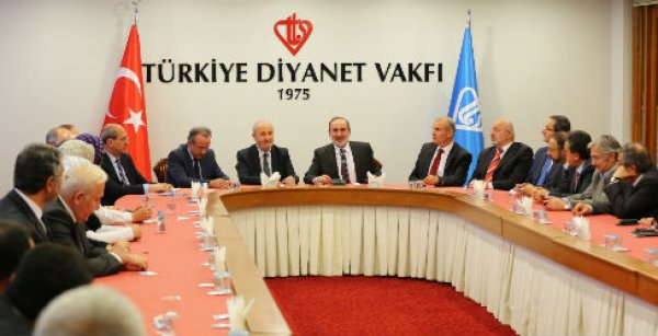 Din İşleri Yüksek Kurulu’ndan Diyanet Vakfı’na ziyaret