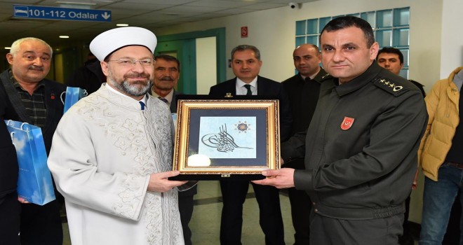 Diyanet İşleri Başkanı Erbaş, gazileri ziyaret etti