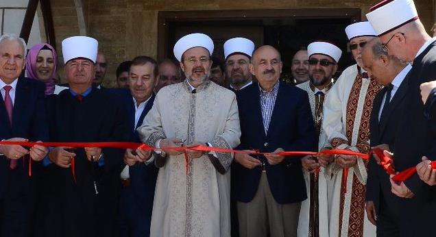 Rabia Kadıoğlu Camii dualarla ibadette açıldı...