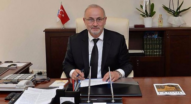 Eski Başkan Yardımcısı Rektör oldu