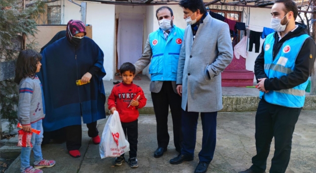 İlçe Müftüsü Gecekondu Mahallesinde