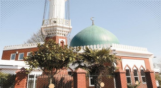 İngiltere'de Corona dönemindeki en başarılı cami seçildi