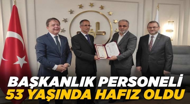 Başkanlık personeli Umu, 53 yaşında hafız oldu