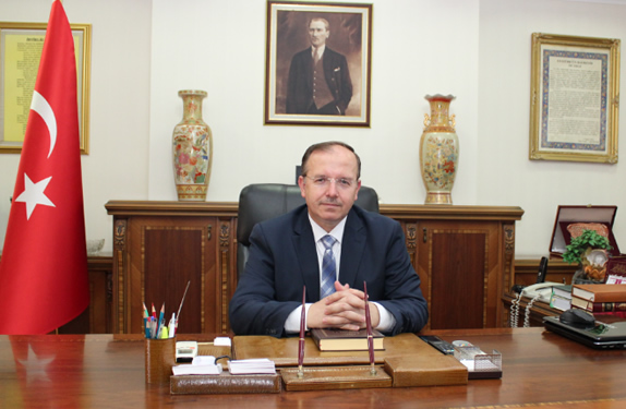 Prof. Dr. Mefail HIZLI'ı Tanıyalım