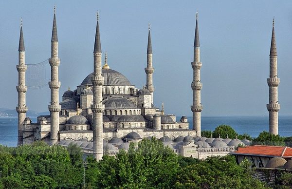 Muhteşem Camilerimiz ve Fonksiyonları