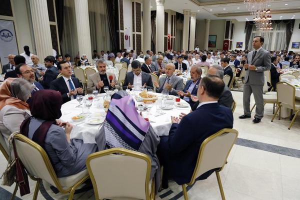 Diyanet İşleri Başkanı G&#246;rmez, Ankara M&#252;ft&#252;l&#252;ğ&#252;n&#252;n iftarına katıldı…
