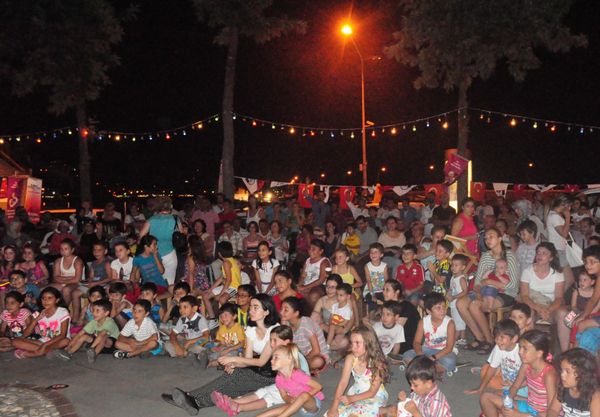 Ramazan Meydanı İftar &#199;adırında Sevgi Evleri &#199;ocukları Misafir Edildi