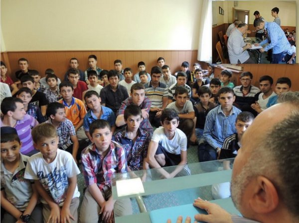 Sincan M&#252;ft&#252;l&#252;ğ&#252;nden Hafızlara Bayram Har&#231;lığı