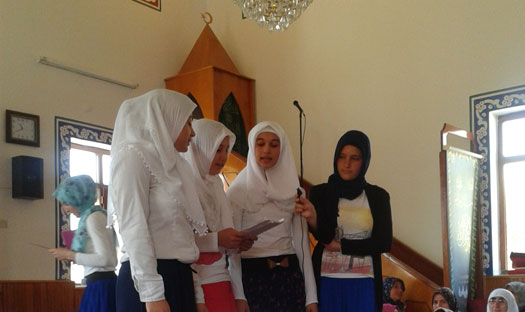Yaz Kur&#39;an Kursu &#214;ğrencilerinden &#214;zel Program