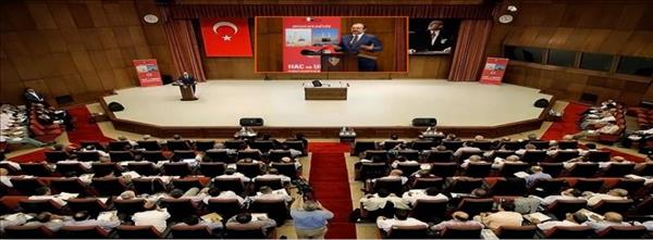 Başkan G&#246;rmez, hacda g&#246;rev alacak kafile başkanlarıyla bir araya geldi
