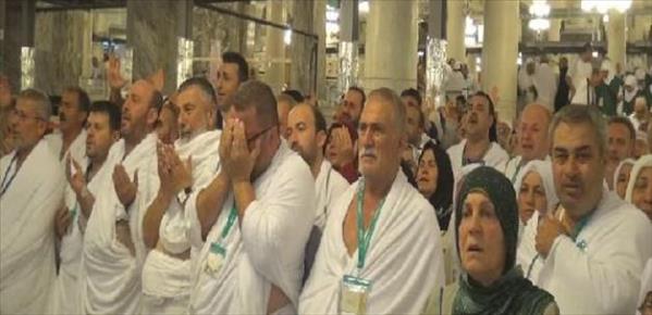 Hacı adaylarının g&#246;zyaşları-Video