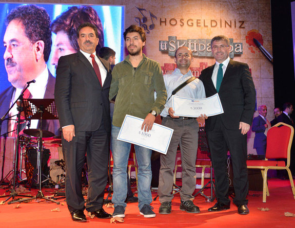 Cami ve İnsan, fotoğraf yarışmasını kazananlar &#246;d&#252;llerini aldı