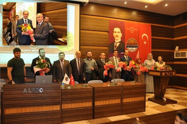 Farklı Bir Panel, Din G&#246;revlileri konuşuyor