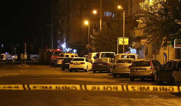 PKK Diyarbakır'da polis merkezine saldırdı