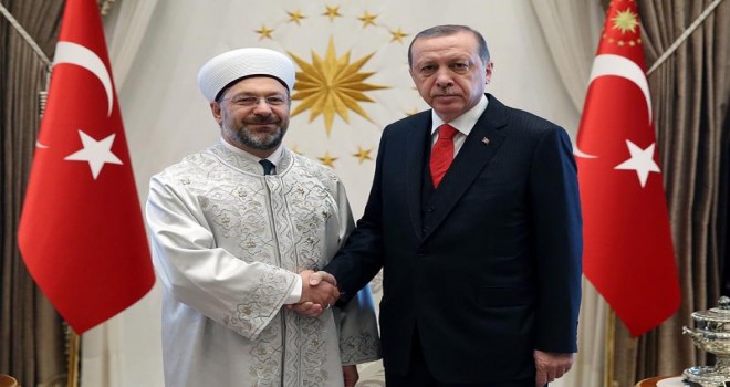 Cumhurbaşkanı Erdoğan, Diyanet İşleri Başkanı Erbaş'ı kabul etti