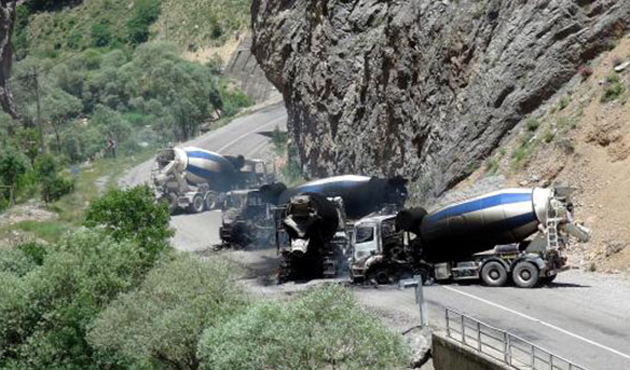Yol kesen PKK'lılar bir sivili öldürdü