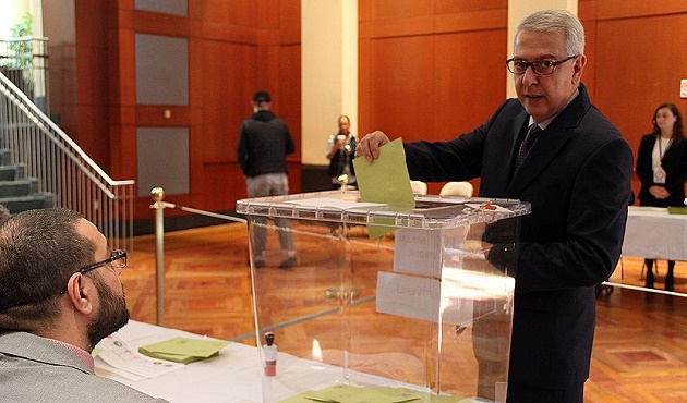ABD'de ilk 2 günde 7 bin 34 Türk vatandaşı oy kullandı