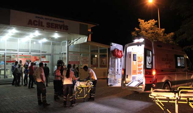 PKK Bingöl'de baraja saldırdı