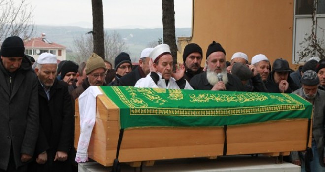 Kazada ölen oğlunun cenaze namazını imam babası kıldırdı