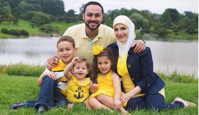 ABD\'de Müslüman aile uçaktan indirildi