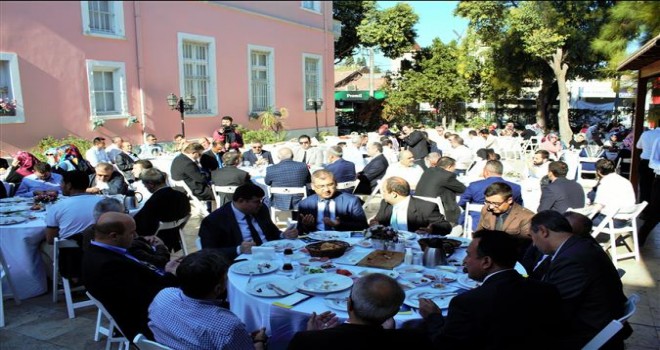 Camiler Haftasında Din Gönülleri Kahvaltıda Buluştu