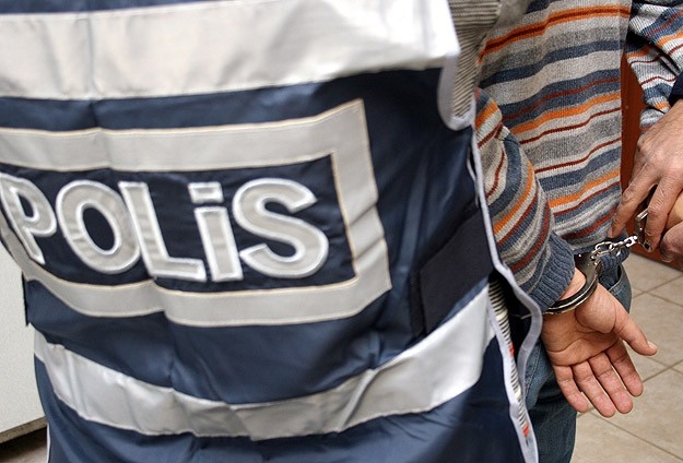 Siirt'te DBP ve İHD'ye operasyon: 8 gözaltı