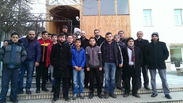Gençler Sabah Namazında Buluşuyoır