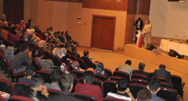 İlahiyat Hazırlık Sınıfı Öğrencilerine Yönelik Özel Program Düzenlendi