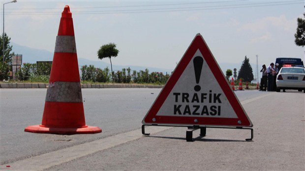İmamlar Cenazeye Giderken Kaza Yaptı