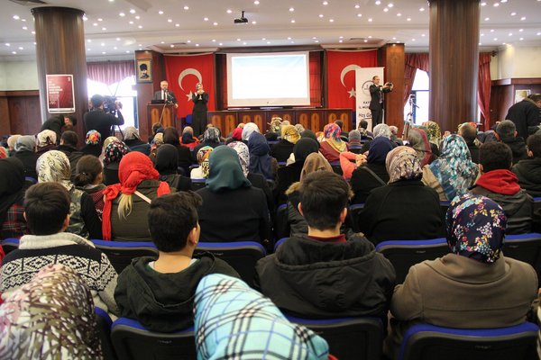 Kayseri Müftülüğünden İşitme Engellilere Umre Semineri