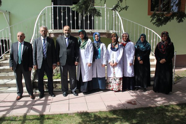 Müftü Güven Necati Türkmen Yatılı Kız Kur\'an Kursu Ziyaret Etti