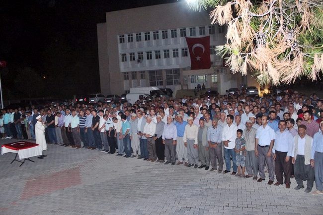Samsat\'ta Şihitler için Gıyabi Cenaze Namazı Kılındı