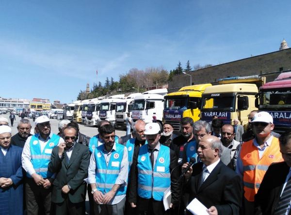 ‘Şimdi Yaraları Sarma Zamanı’ kapsamında Niğde’den 45 TIR yardım