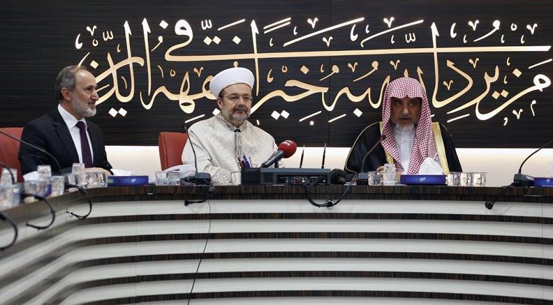 Suudi Bakan Abdülaziz, Din İşleri Yüksek Kurulunu ziyaret etti…