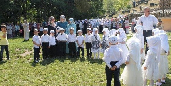 Tosya’da 1100 Kuran Kursu Öğrencisi Şenlik Yaptı